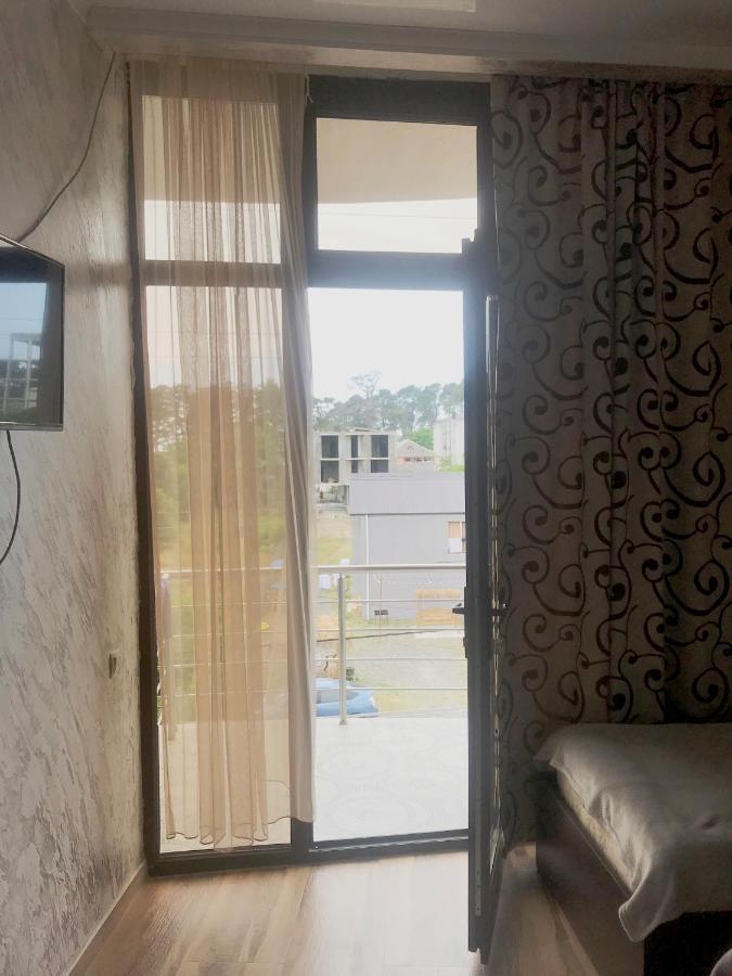 Tiktok House Hotel Kobuleti Esterno foto