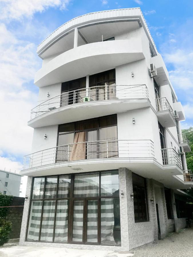 Tiktok House Hotel Kobuleti Esterno foto